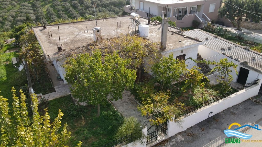 838, House of 3 brs for sale in large plot, at the beautiful Roumeli village located near the beach