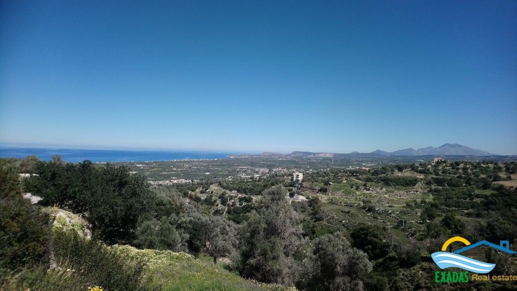 703, Large plot of land within the village boundaries of the popular Maroulas offering great views!