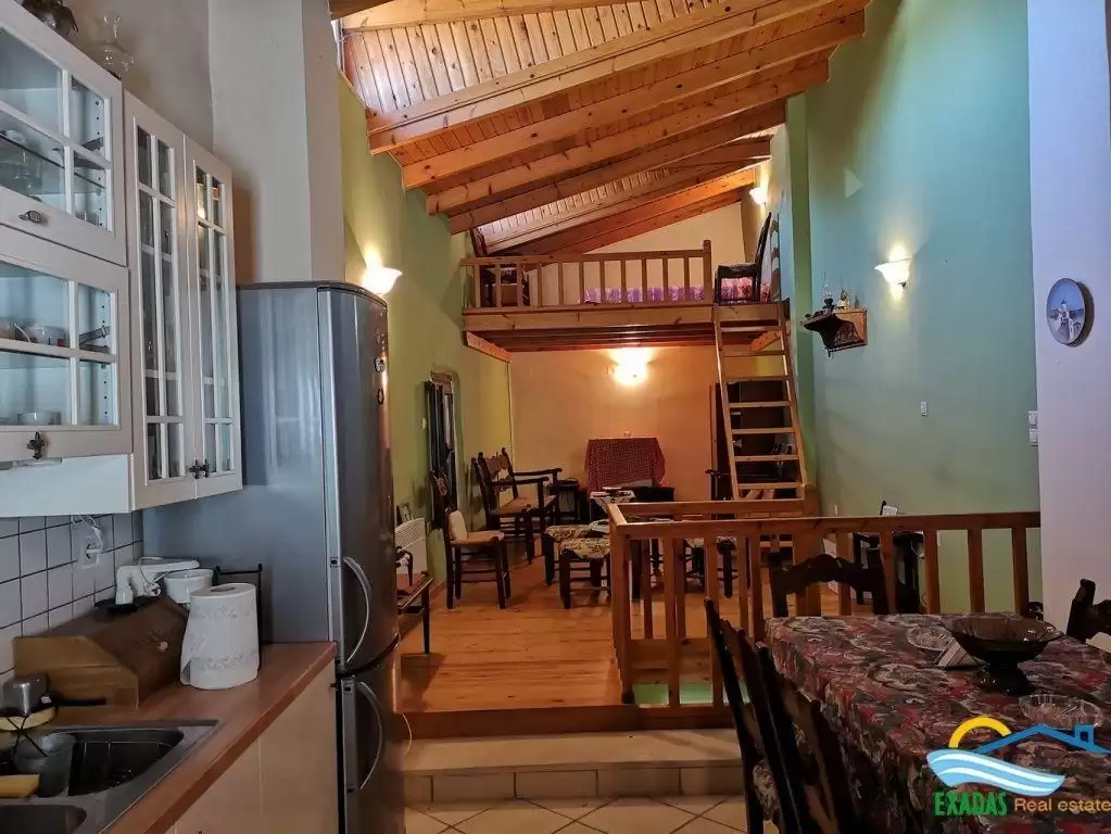 Renoviertes Steinhaus mit Garten im Dorf Prases, nur 10 km von der Stadt Rethymnon entfernt.