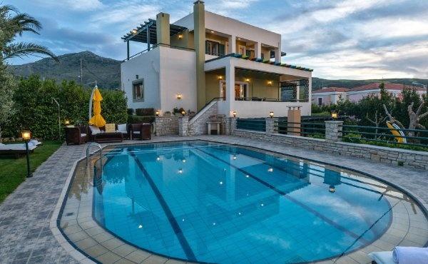Unique villa for sale, with independent apartment, bult on a large plot in Rousospiti Rethymno