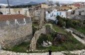 929, Anwesen bestehend aus 2 Ruinen mit Genehmigung und Restaurierungsstudien im Dorf Margarites, Rethymno.