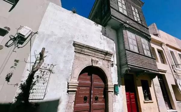 Altes zweistöckiges Haus zum Verkauf in der Altstadt von Rethymno